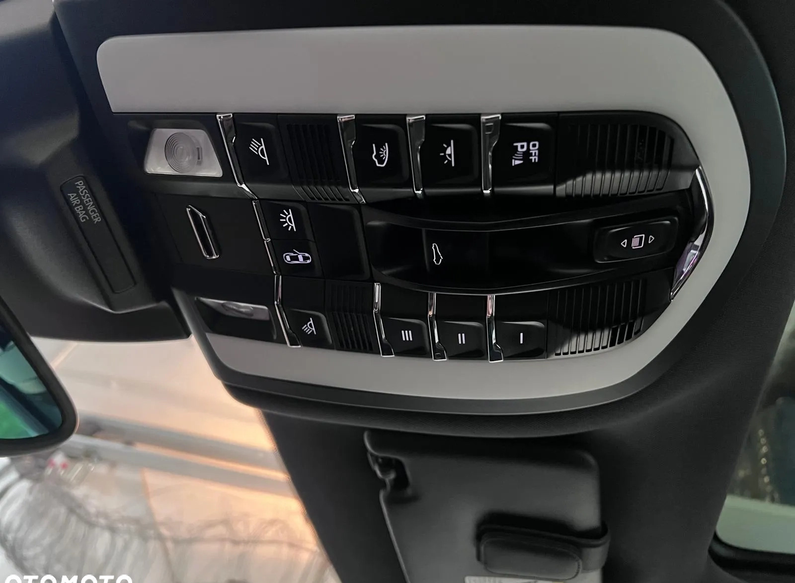 Porsche Macan cena 128000 przebieg: 82000, rok produkcji 2016 z Szczecin małe 137